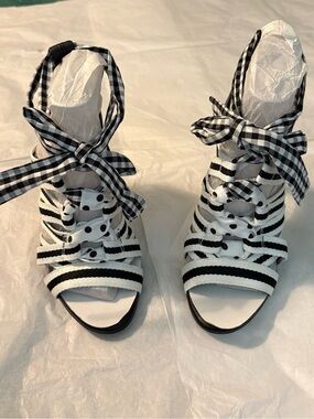 Gianni Bini Black Adriana Lace Up Sandals